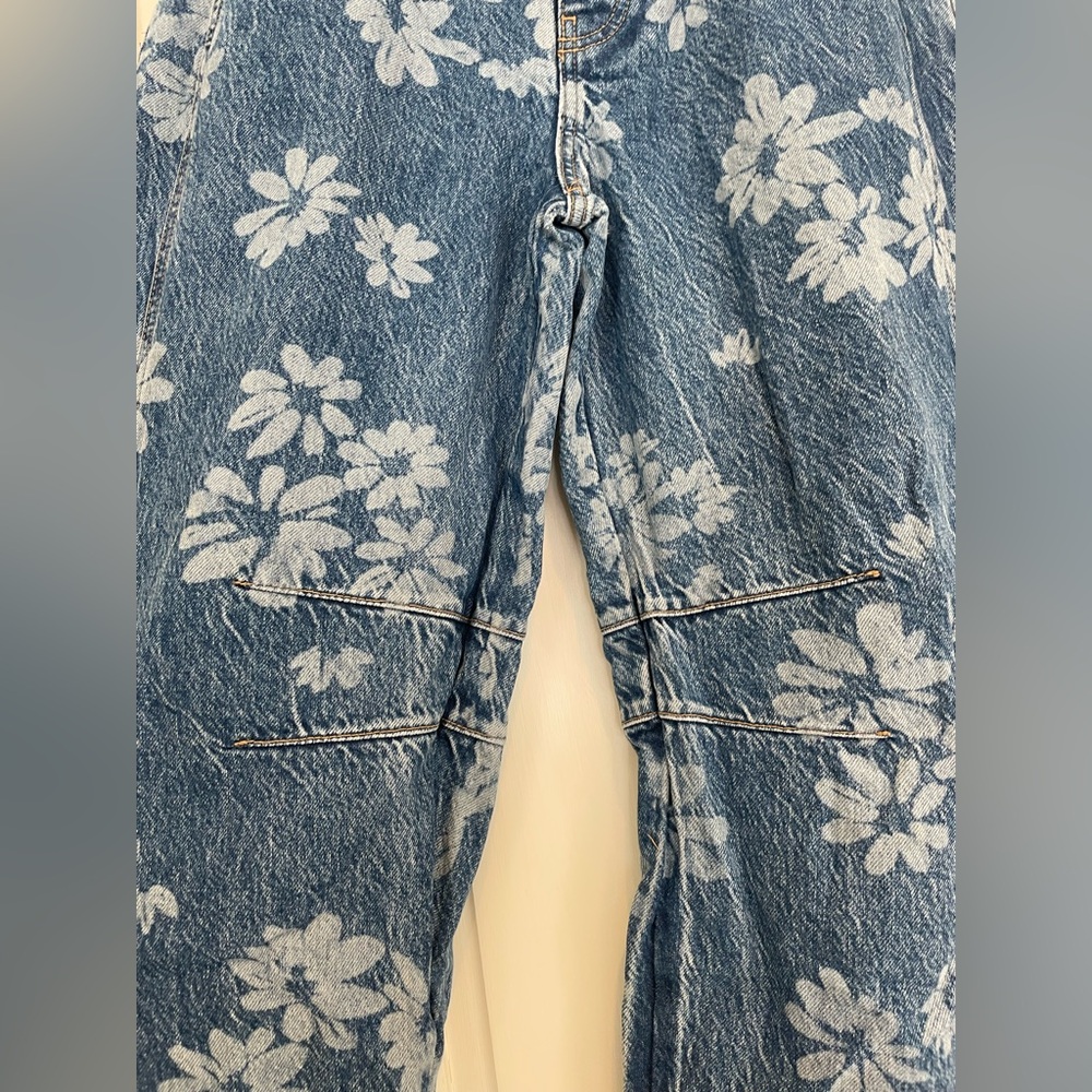 We The Free - Free People Floral Barrel Jeans - Picture 2 of 7